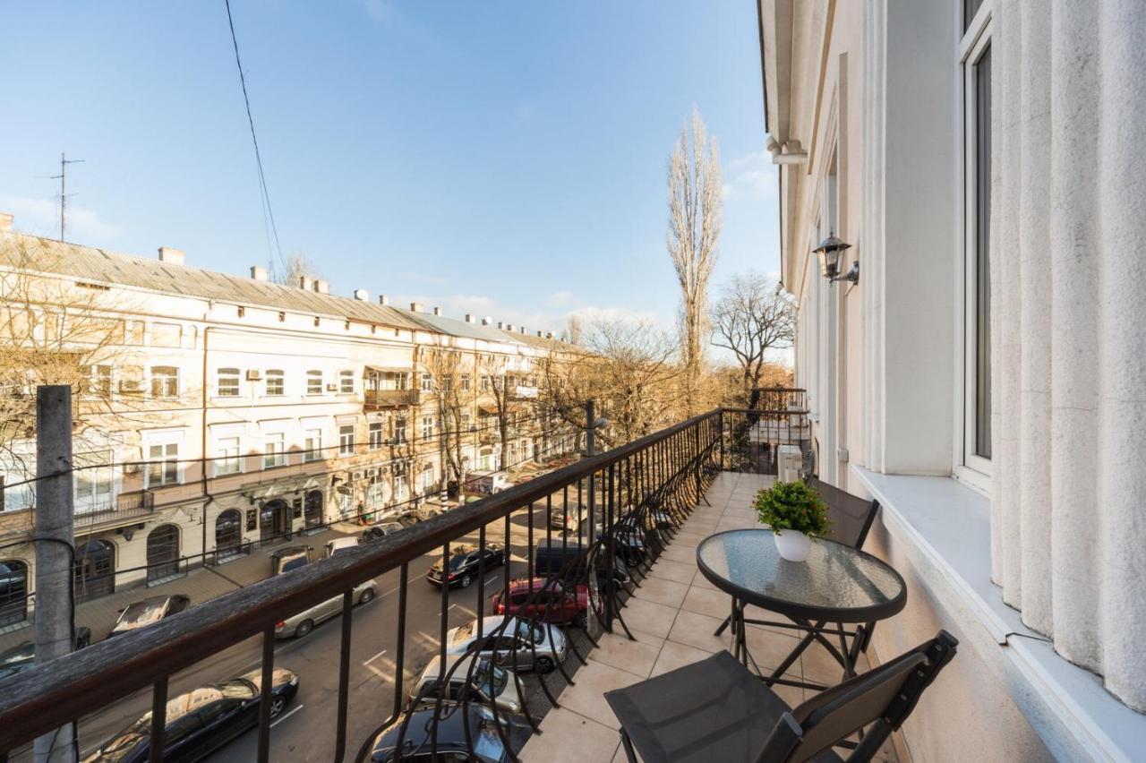 New luxury apartment Troitskay Odessa Extérieur photo